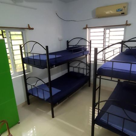 Funk Monk Villa Hostel Pondicherry Auroville Rum bild